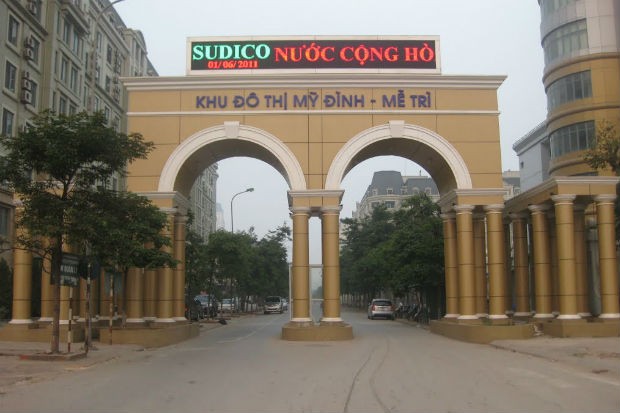 Nhà ở gần sập, sổ đỏ vẫn lang thang